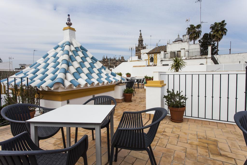 Hotel Boutique Elvira Plaza Seville Exterior photo